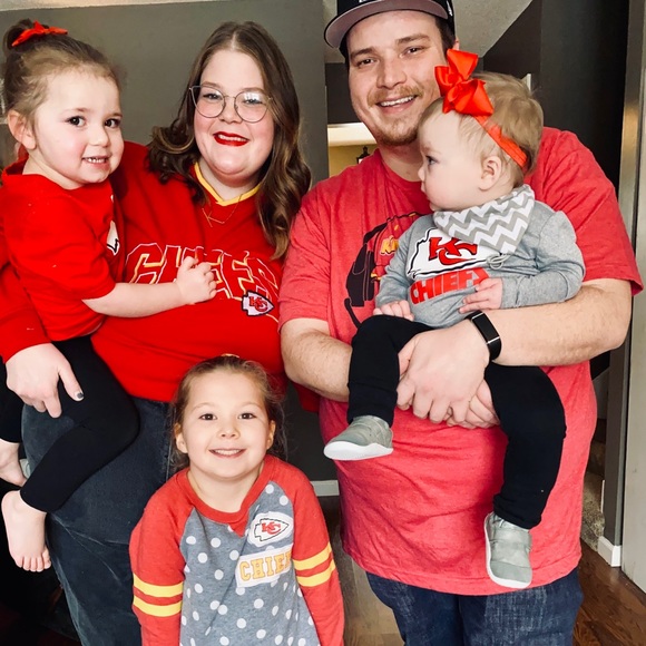 Meet your POSH BESTIE, Katie!😘 - Picture 3 of 8